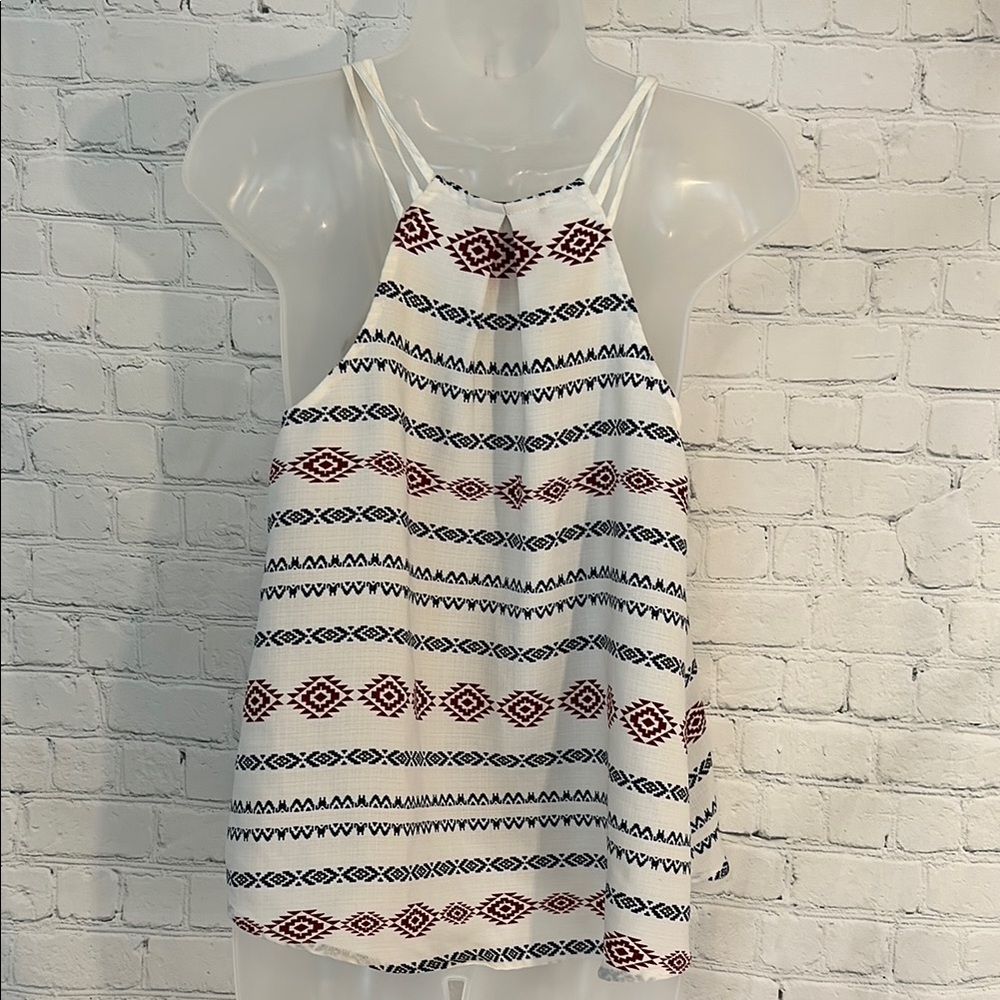 Flying Tomato Women's White and Red Patterned Top NWOT - Picture 4 of 5